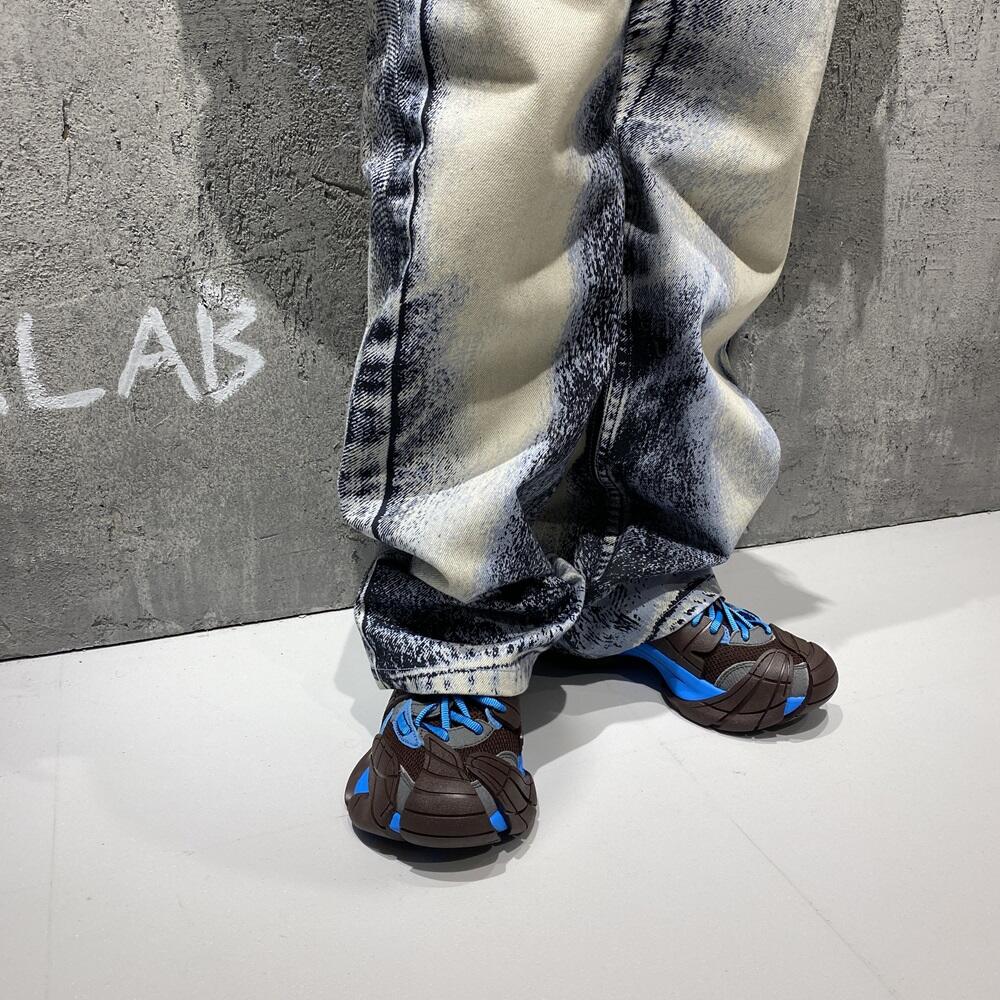 カンペールラボ トルメンタ CAMPERLAB TORMENTA 27.5 カンペールから嵐をモチーフにしたシューズ「トルメンタ」が登場